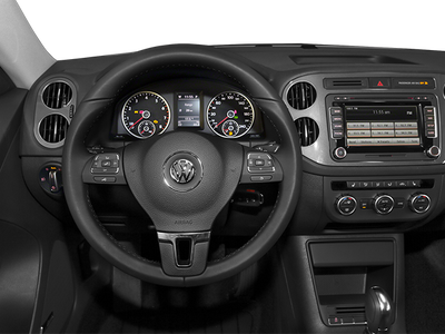2013 Volkswagen Tiguan SE w/Sunroof & Nav