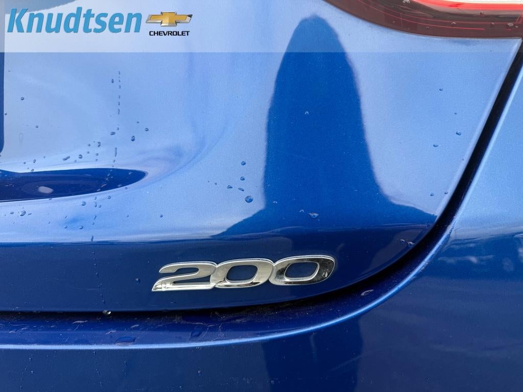 2016 Chrysler 200 Limited