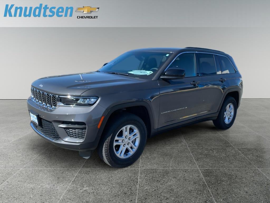 2025 Jeep Grand Cherokee Laredo 4x4