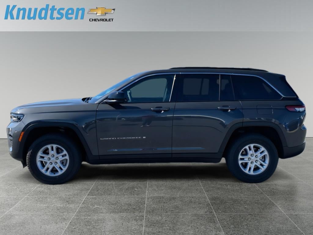 2025 Jeep Grand Cherokee Laredo 4x4