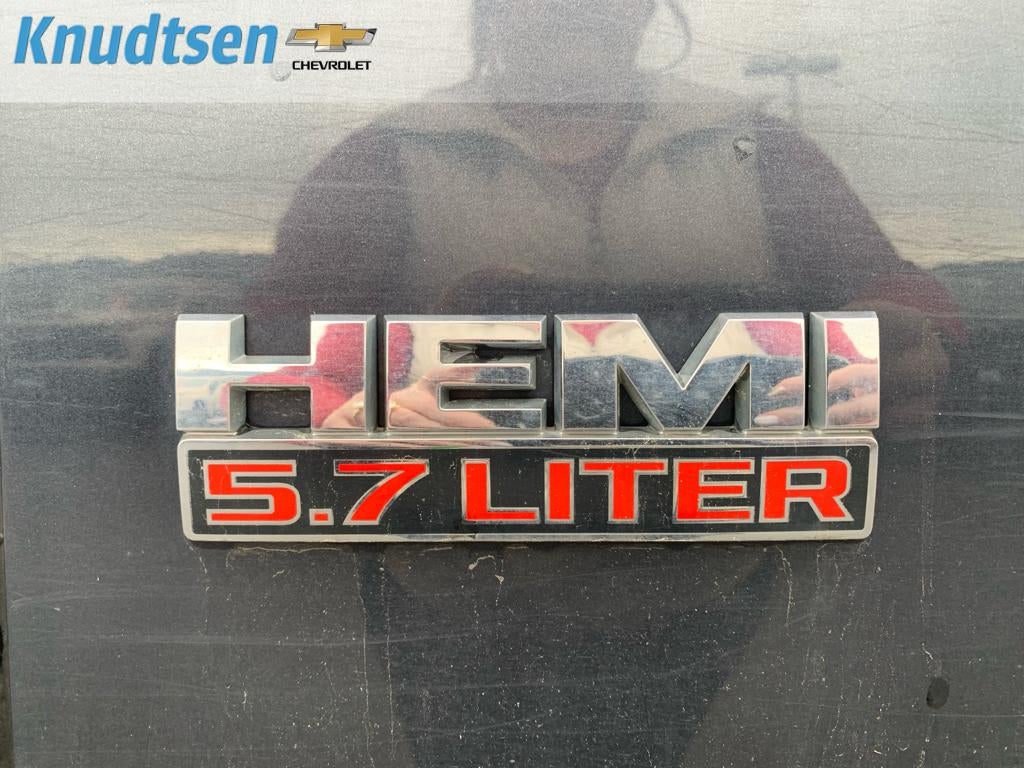 2018 RAM 1500 Express Quad Cab 4x4 6'4" Box