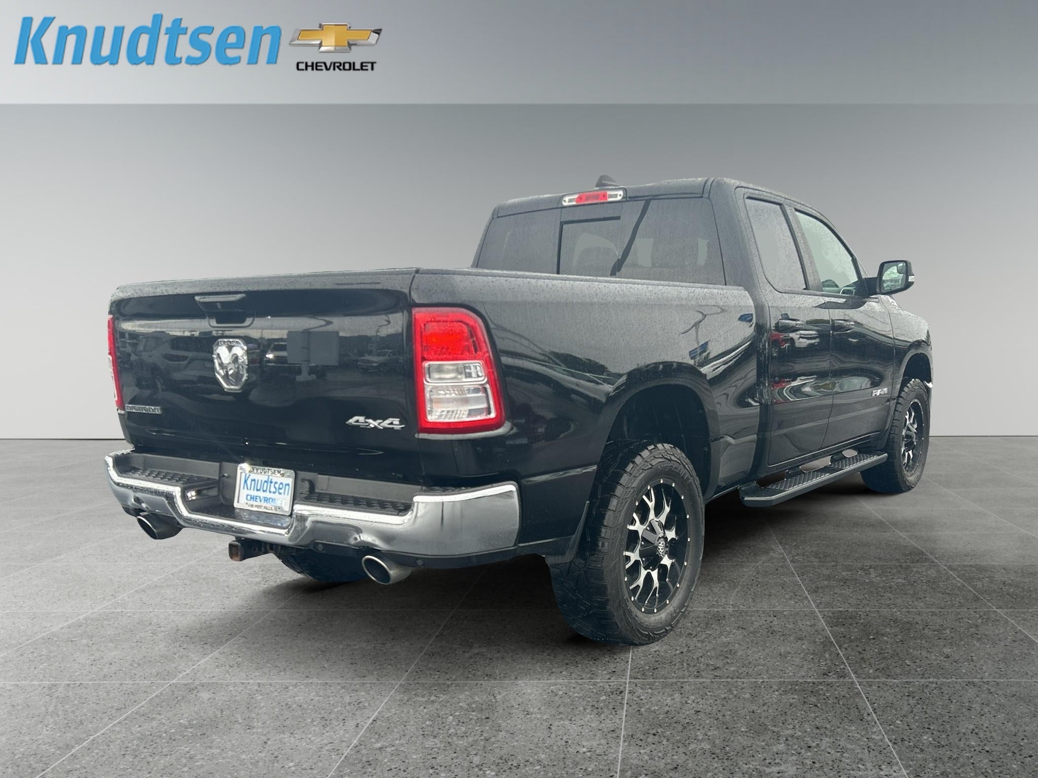 2021 RAM 1500 Big Horn Quad Cab 4x4 6'4" Box