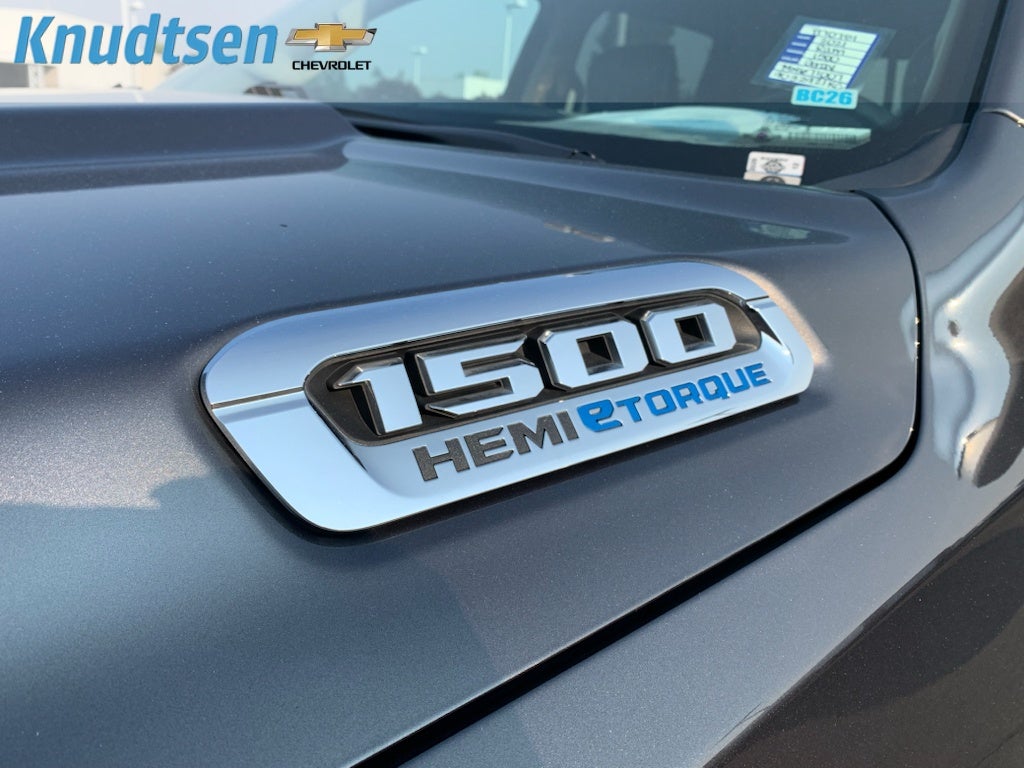 2021 RAM 1500 Laramie Crew Cab 4x4 5'7" Box