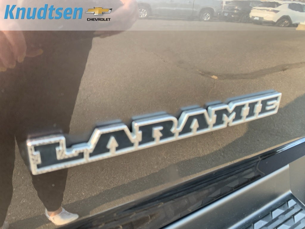 2021 RAM 1500 Laramie Crew Cab 4x4 5'7" Box
