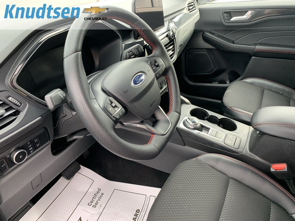 2025 Ford Escape ST-Line Select