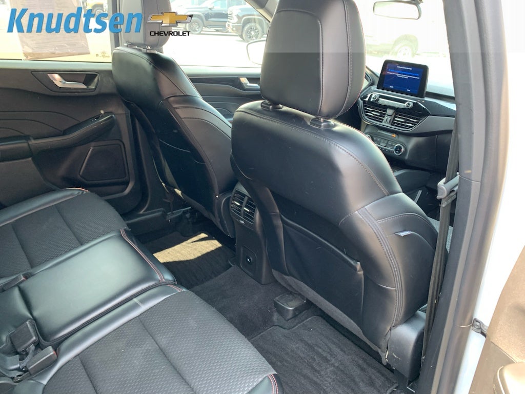 2025 Ford Escape ST-Line Select