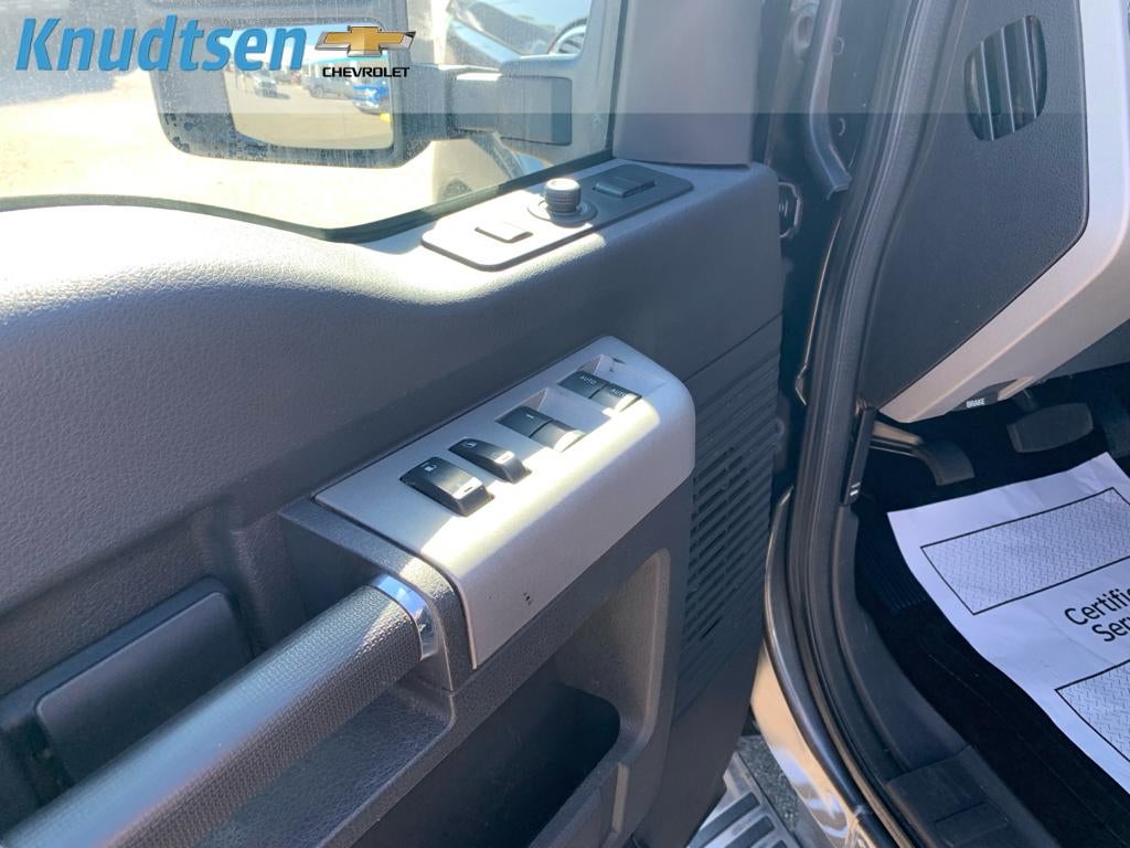 2015 Ford Super Duty F-350 SRW Platinum