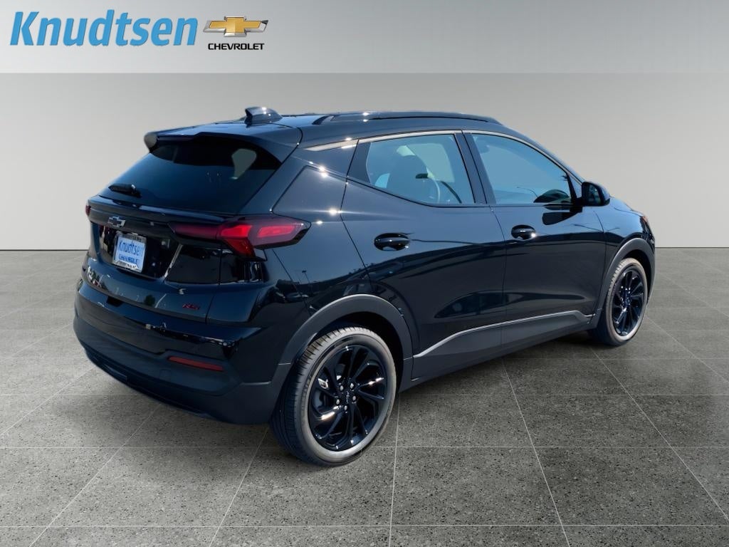 2027 Chevrolet Bolt RS - Photo 7
