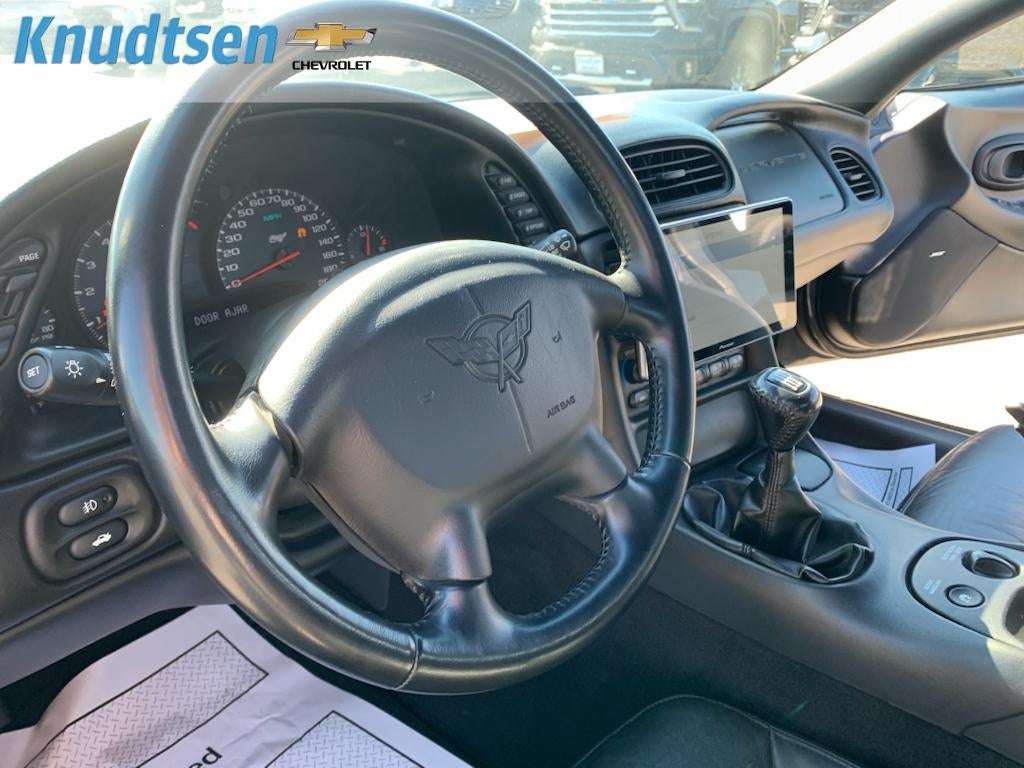 2003 Chevrolet Corvette Base