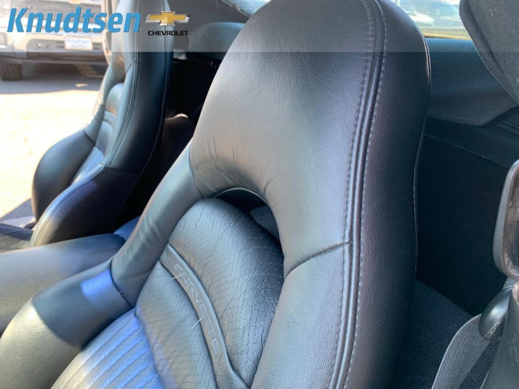 2003 Chevrolet Corvette Base