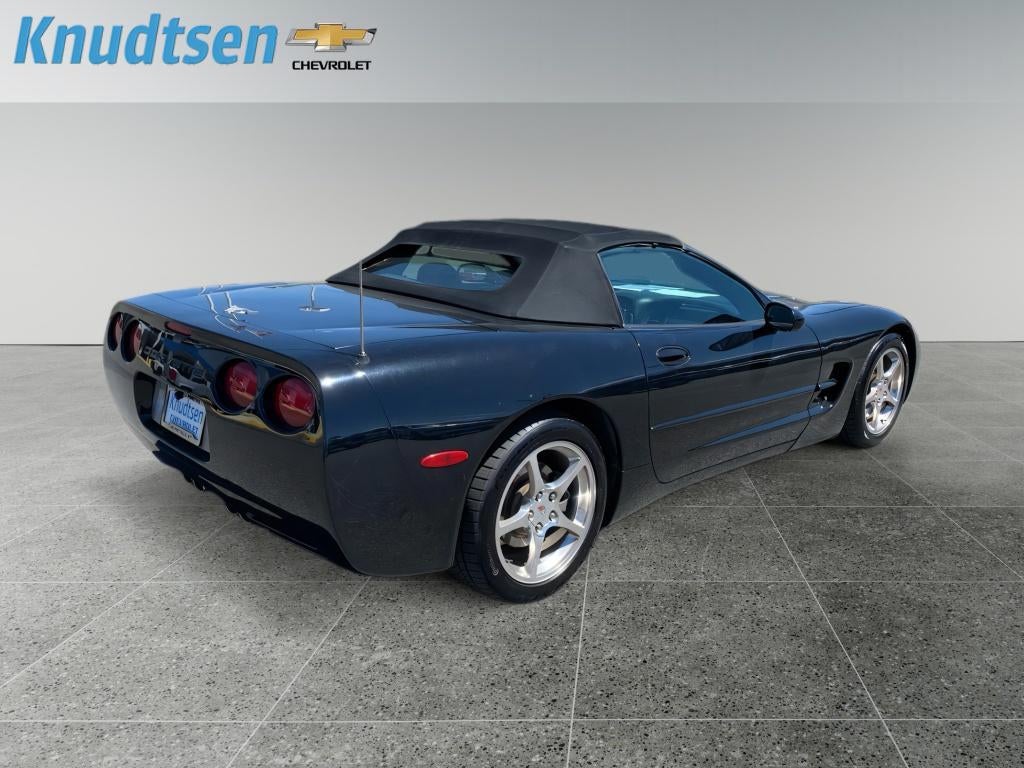 2003 Chevrolet Corvette Base