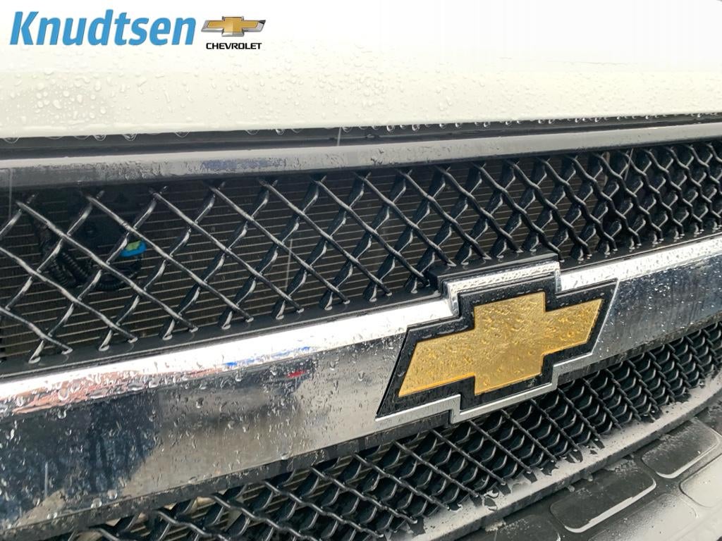 2022 Chevrolet Express Cutaway 3500 BASE