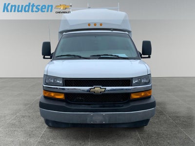 2022 Chevrolet Express Cutaway 3500 BASE