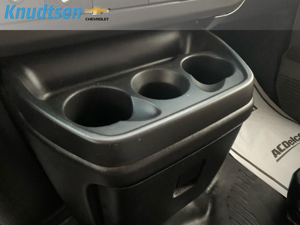 2022 Chevrolet Express Cutaway 3500 BASE