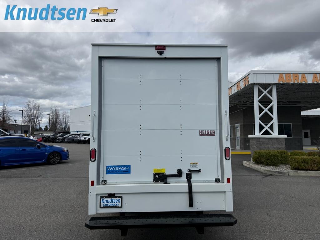 2025 Chevrolet Express Cutaway 3500 1WT