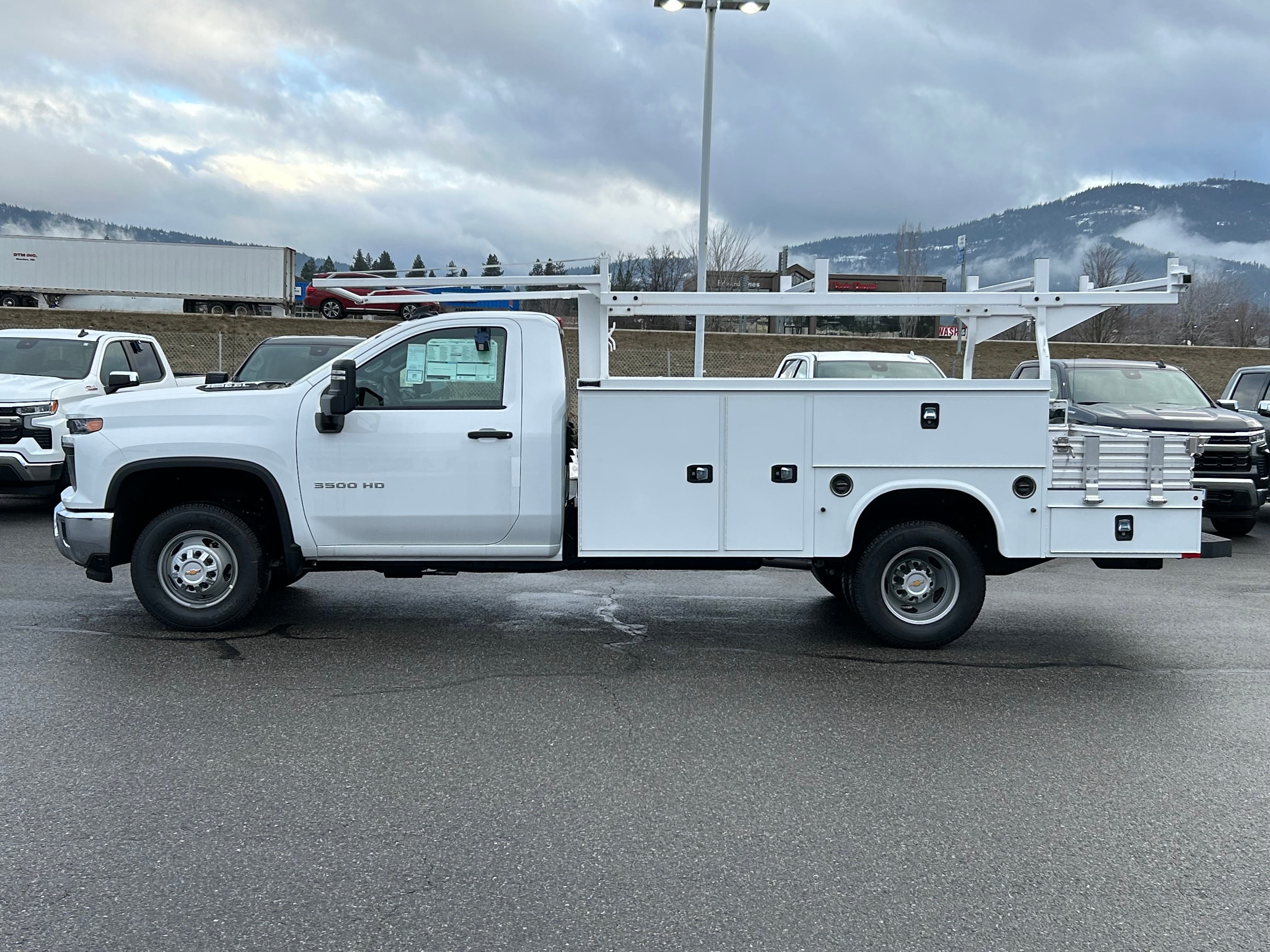 2024 Chevrolet Silverado 3500 HD Chassis Cab Work Truck