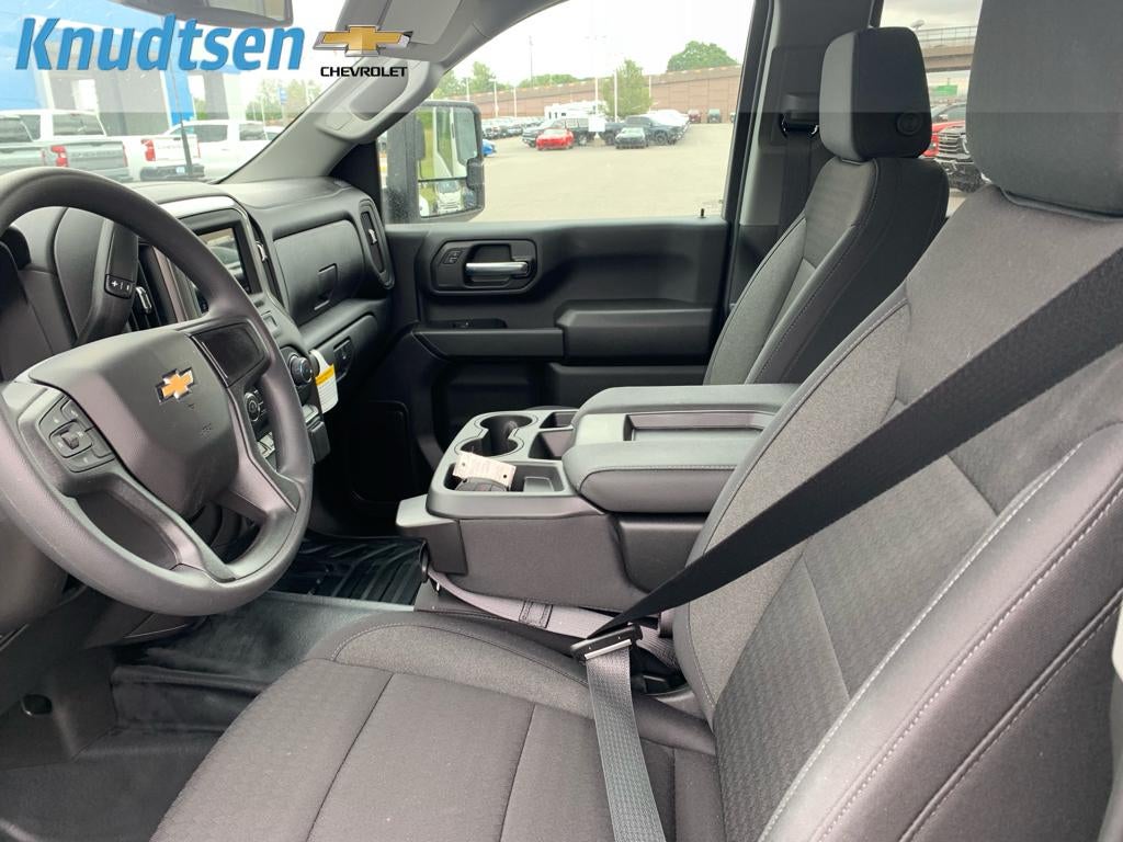 2026 Chevrolet Silverado 3500 HD WT DRW