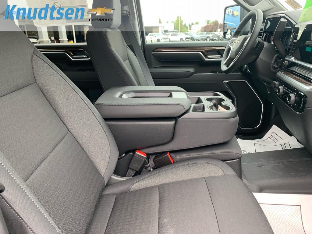 2026 Chevrolet Silverado 3500 HD LT - Photo 13