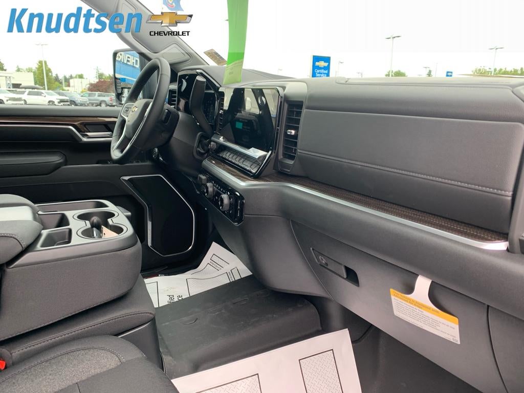 2026 Chevrolet Silverado 3500 HD LT - Photo 14