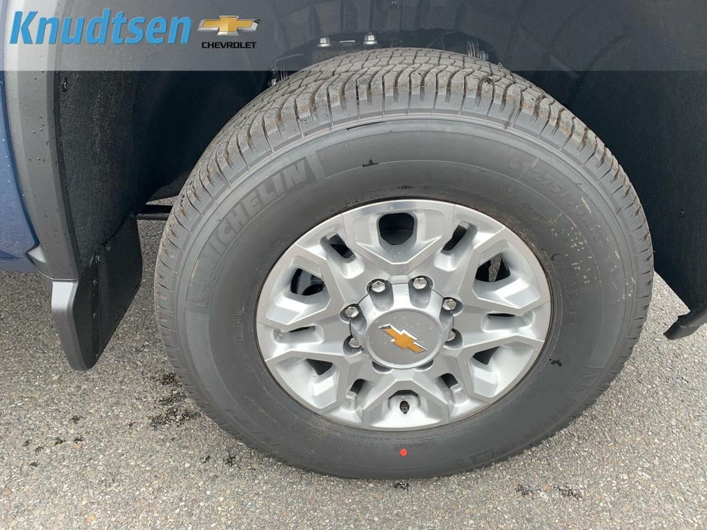 2026 Chevrolet Silverado 3500 HD LT - Photo 9