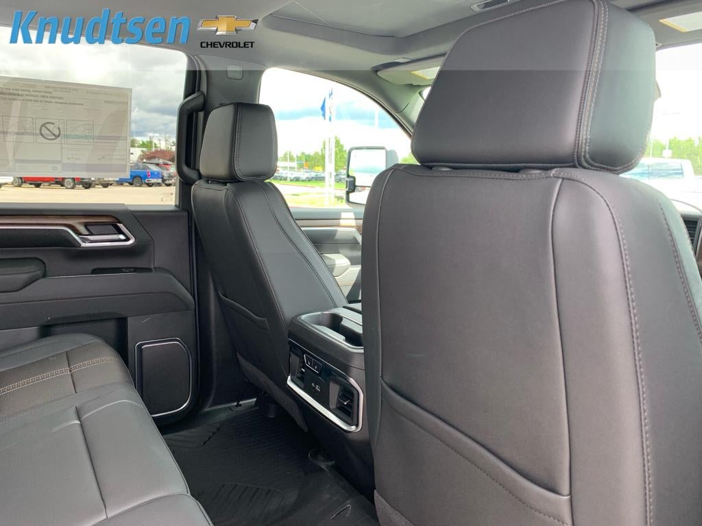 2026 Chevrolet Silverado 3500 HD High Country