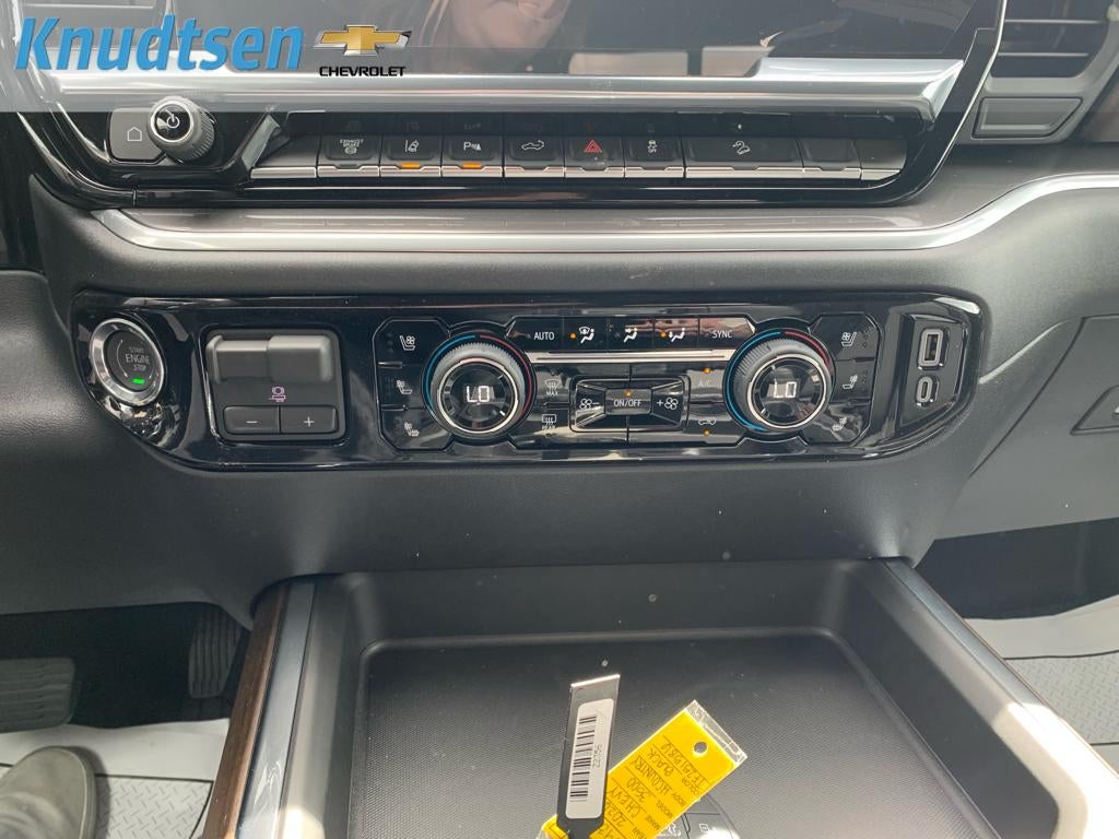 2026 Chevrolet Silverado 3500 HD High Country