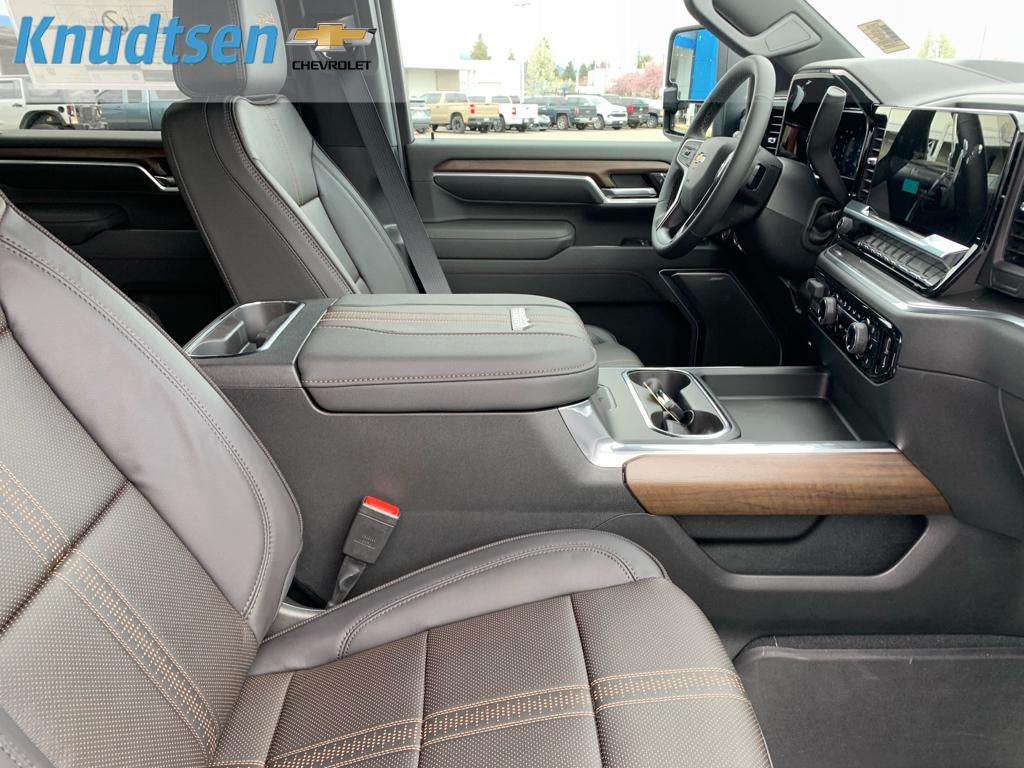 2026 Chevrolet Silverado 3500 HD High Country