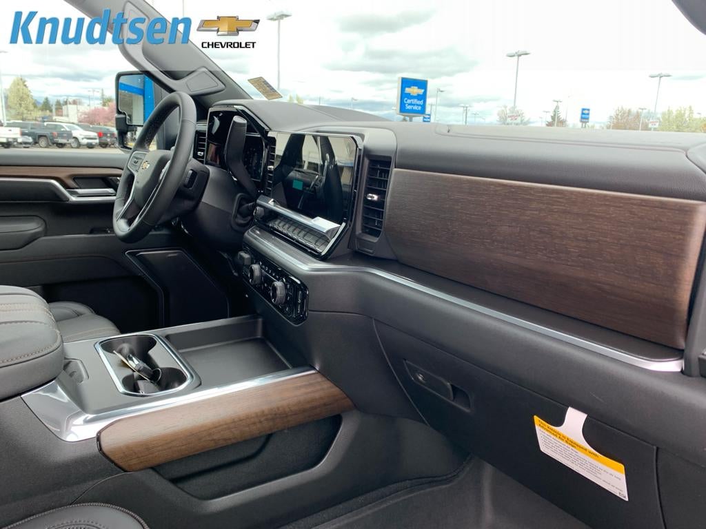 2026 Chevrolet Silverado 3500 HD High Country