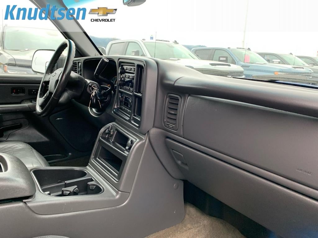 2004 Chevrolet Silverado 3500 HD DRW LT