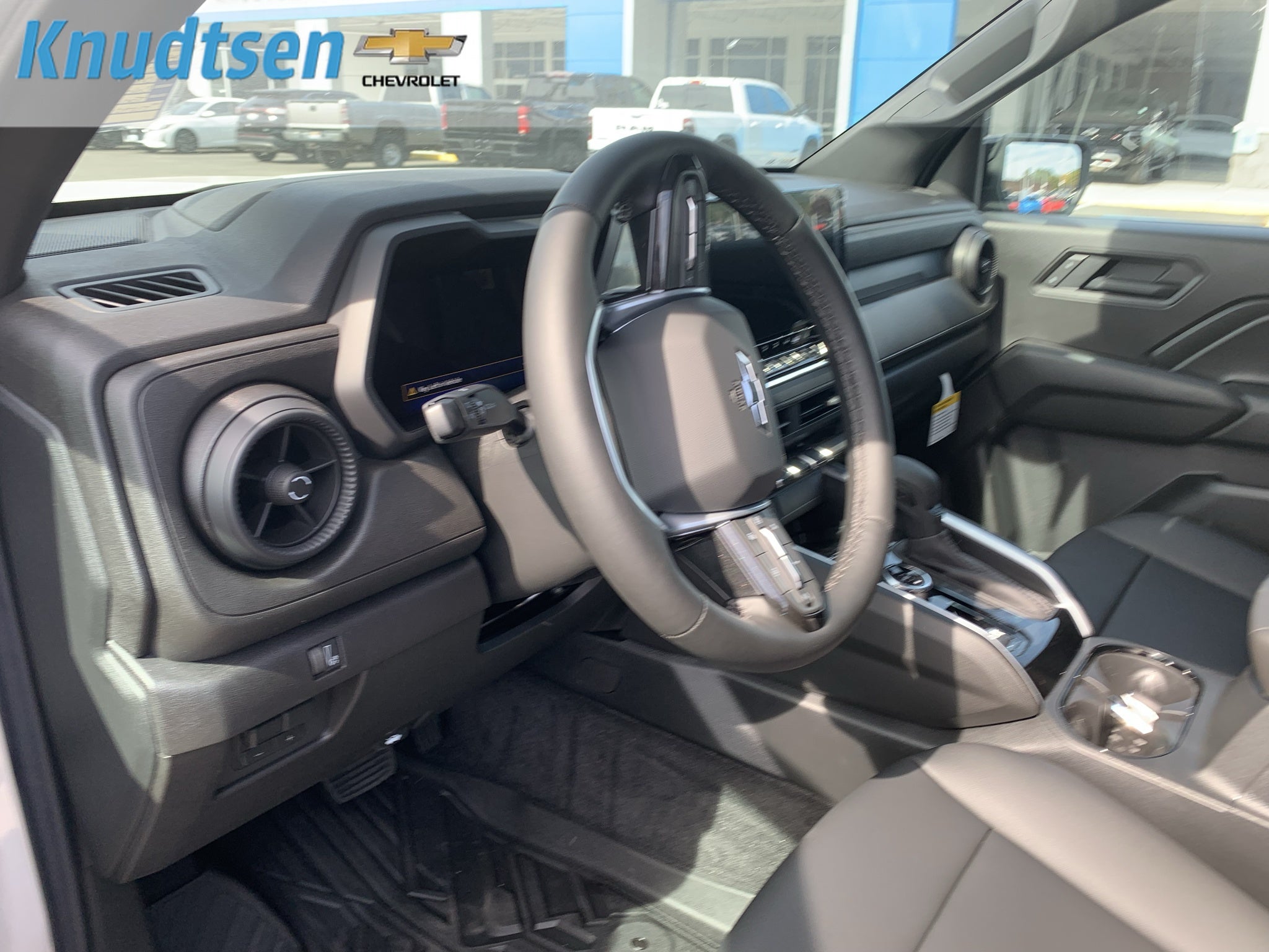 2026 Chevrolet Colorado Trail Boss - Photo 18