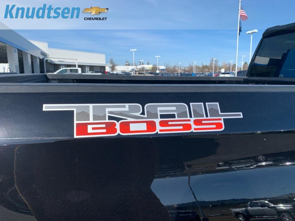 2020 Chevrolet Silverado 1500 Custom Trail Boss