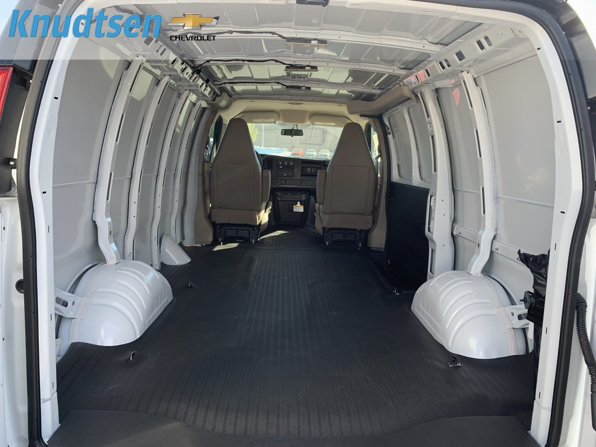 2026 Chevrolet Express Cargo Work Van - Photo 16