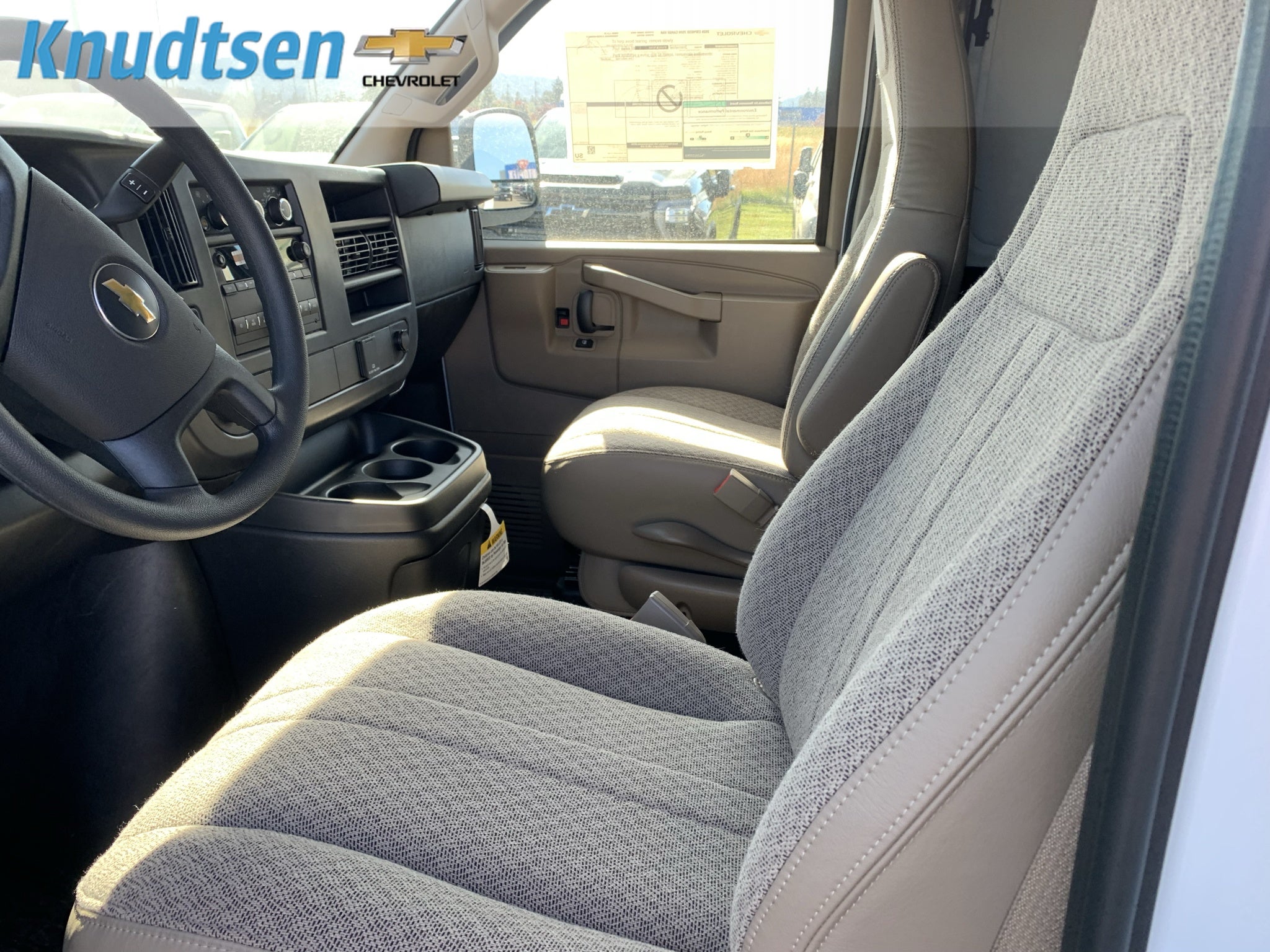 2026 Chevrolet Express Cargo Work Van - Photo 18