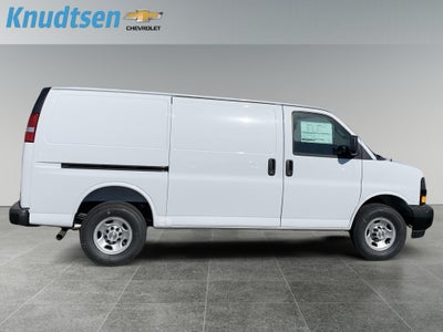 2026 Chevrolet Express Cargo 1WT