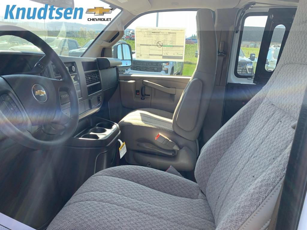 2026 Chevrolet Express Cargo 1WT