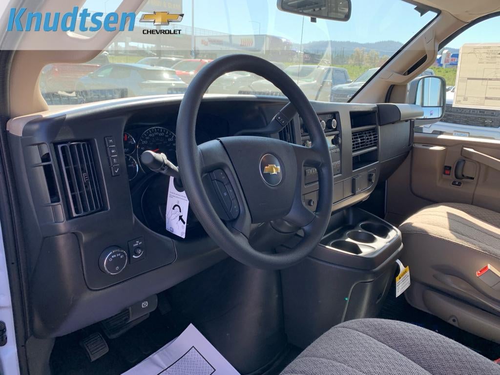 2026 Chevrolet Express Cargo 1WT