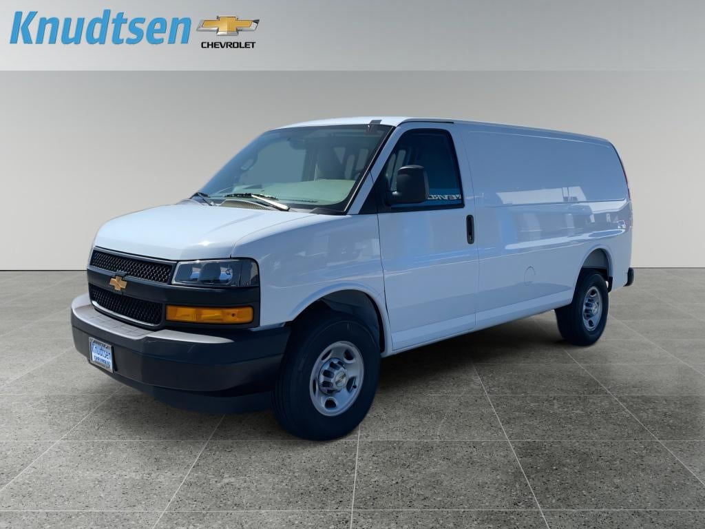 2026 Chevrolet Express Cargo 1WT