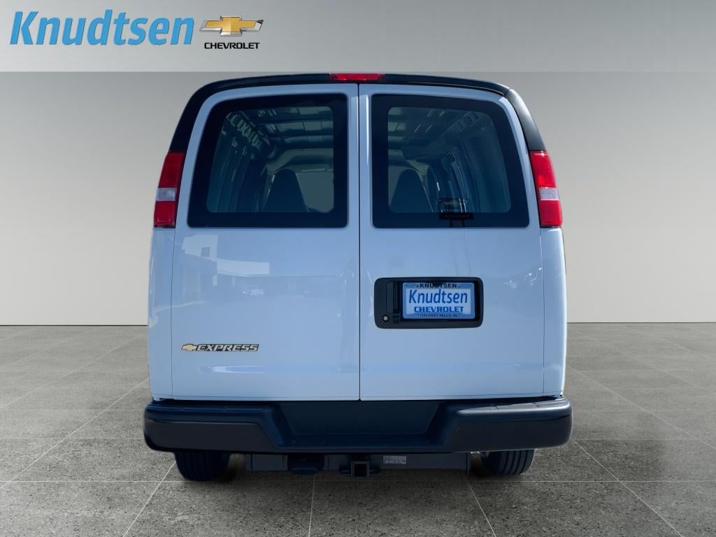 2026 Chevrolet Express Cargo 1WT