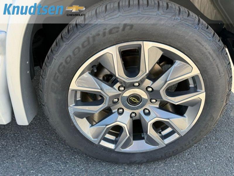 2023 Chevrolet Express Cargo 2500 WT