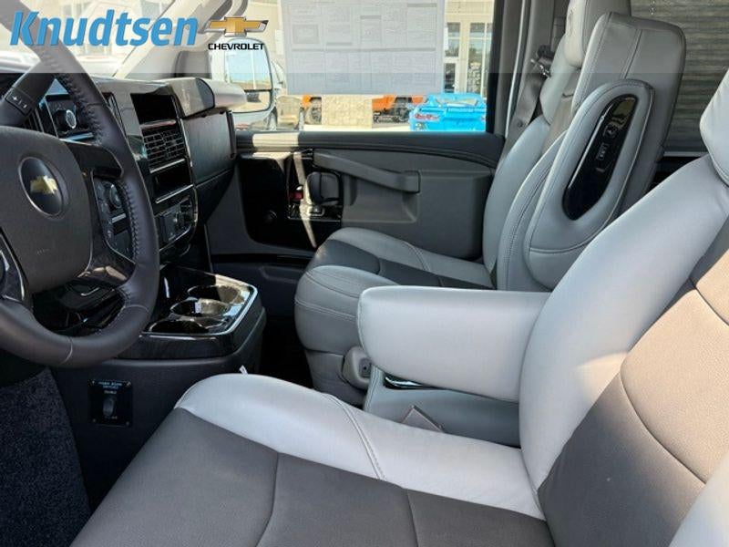 2023 Chevrolet Express Cargo 2500 WT