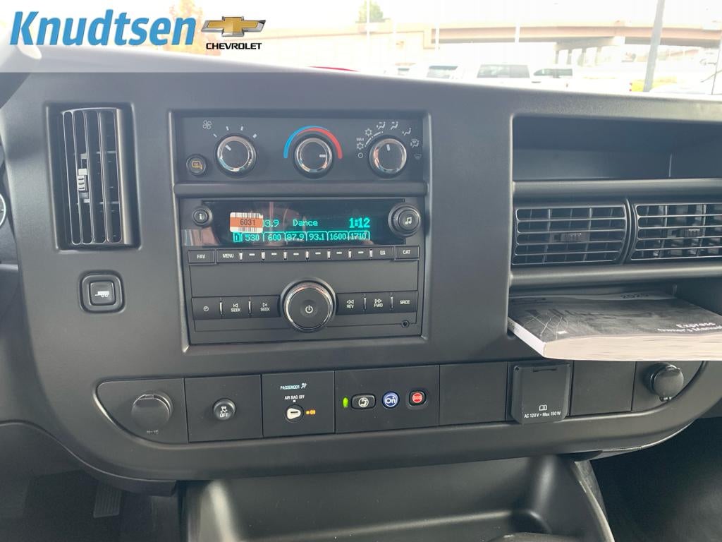 2025 Chevrolet Express Cargo 2500 WT