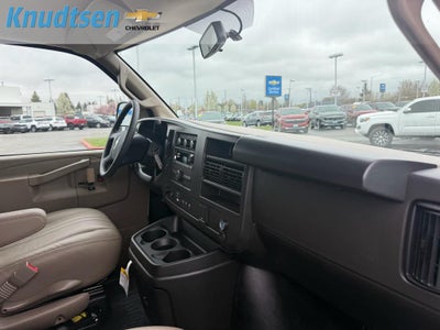 2025 Chevrolet Express Cargo WT