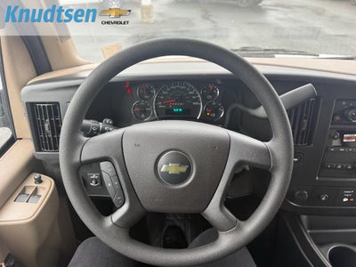 2025 Chevrolet Express Cargo WT