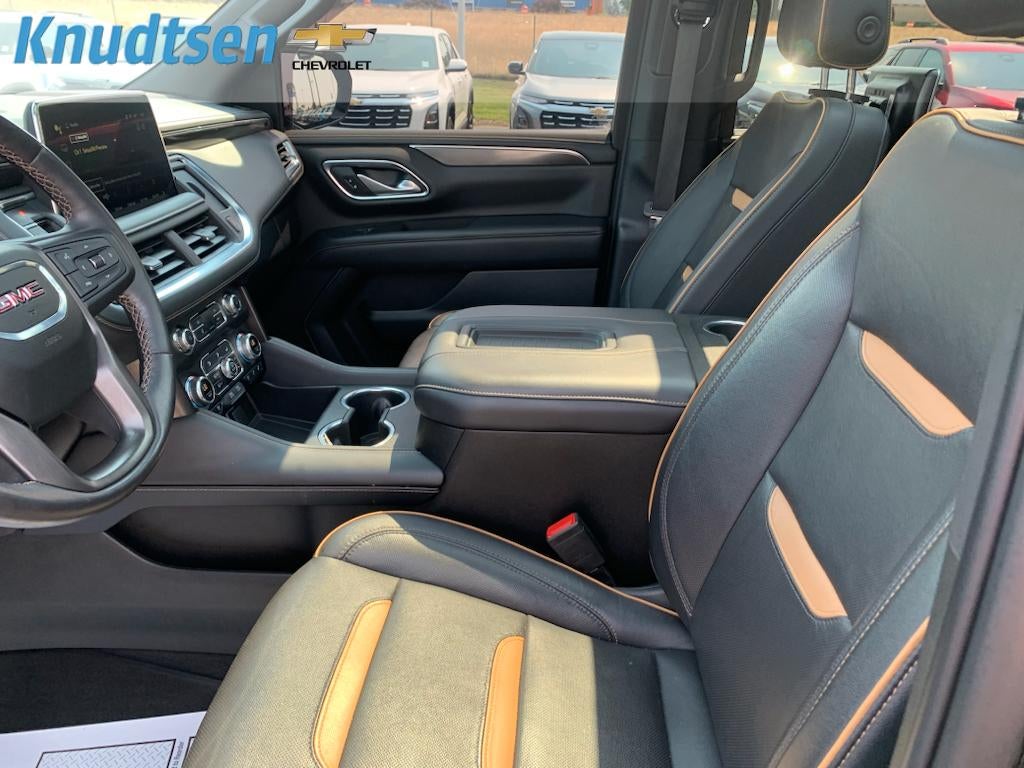 2022 GMC Yukon XL AT4