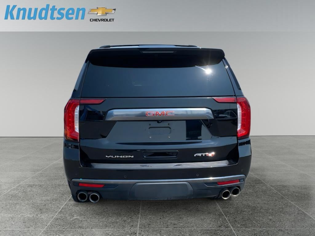 2022 GMC Yukon XL AT4