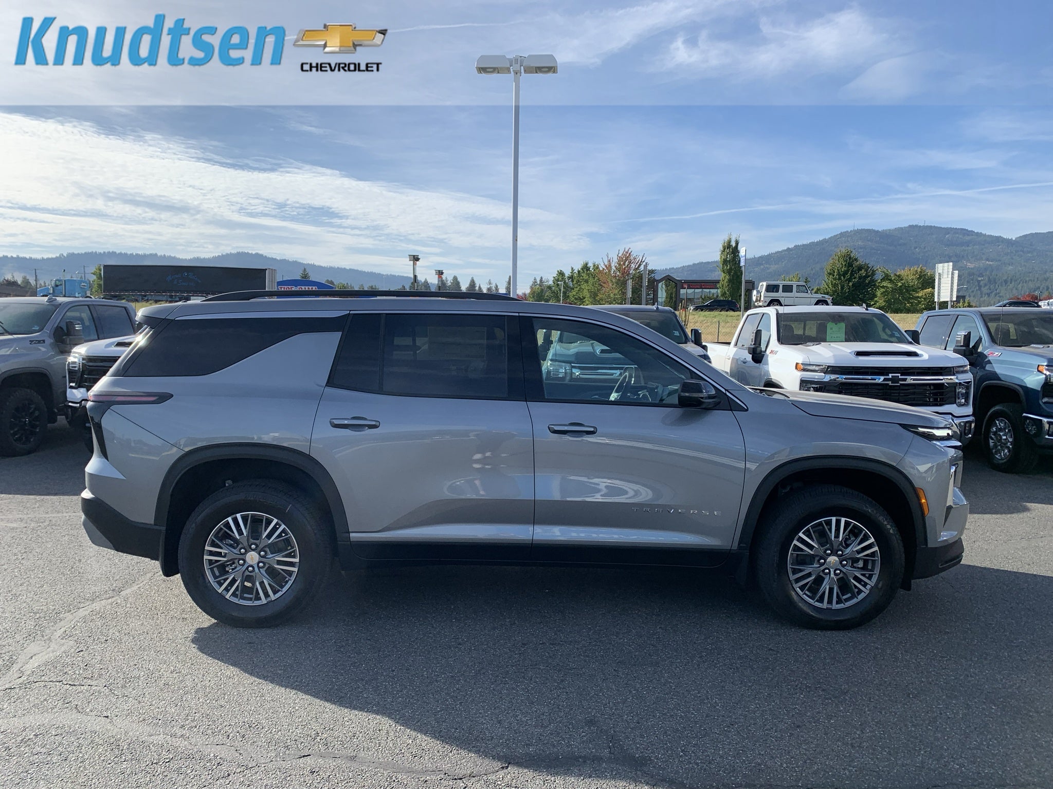 2027 Chevrolet Traverse LT