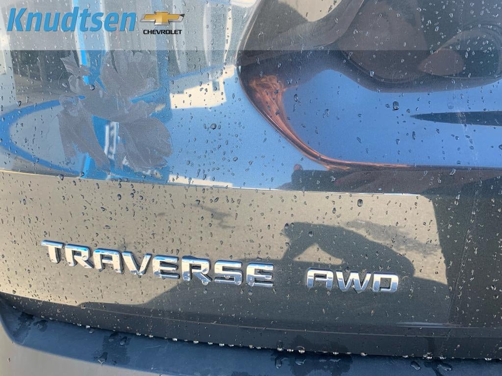 2021 Chevrolet Traverse LT Cloth