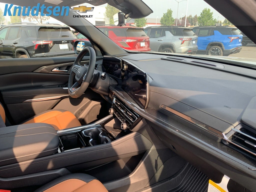 2027 Chevrolet Traverse Z71 - Photo 12