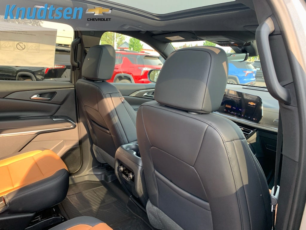 2027 Chevrolet Traverse Z71 - Photo 14