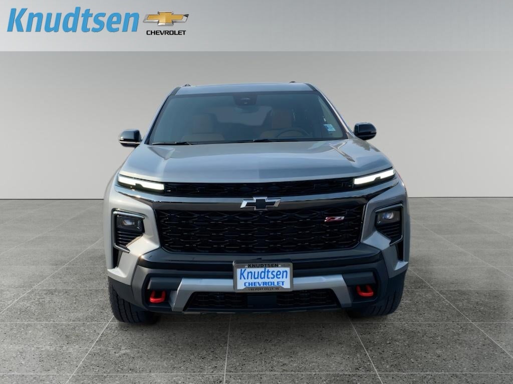 2027 Chevrolet Traverse Z71 - Photo 2